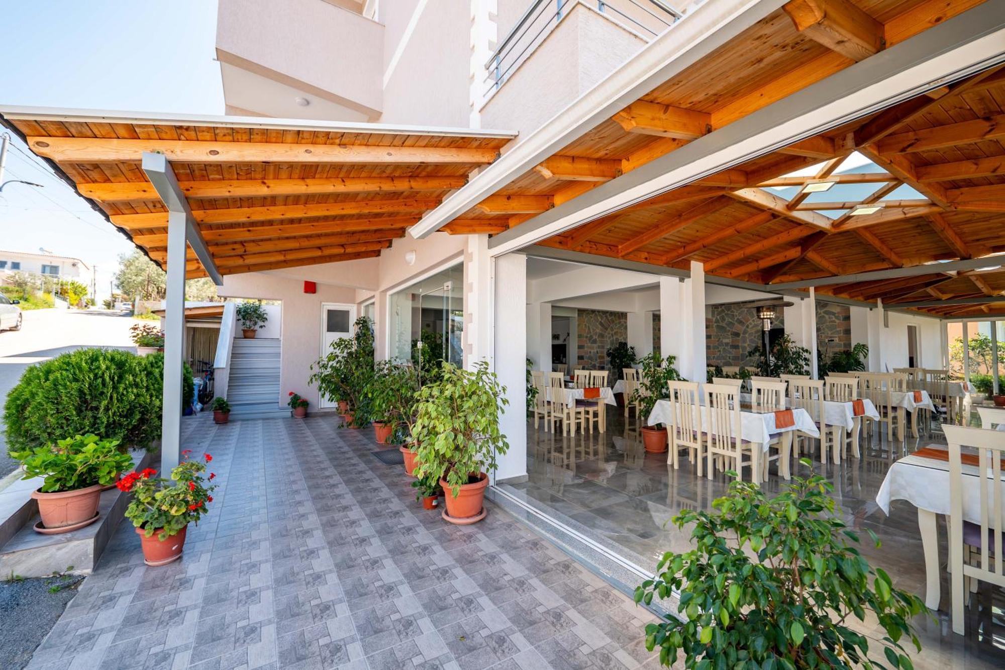 Aleksander Aparthotel Ksamil Extérieur photo