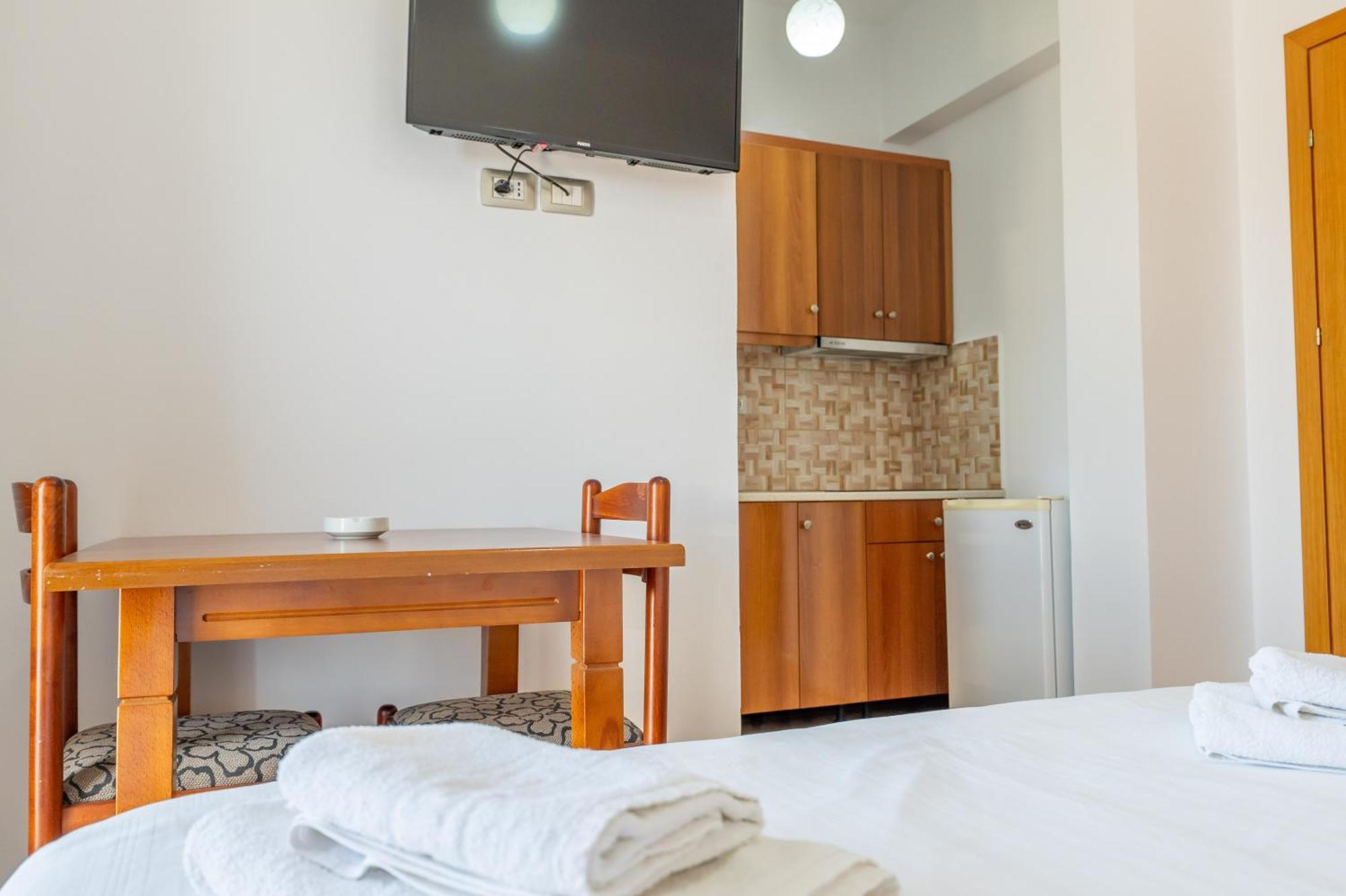 Aleksander Aparthotel Ksamil Extérieur photo