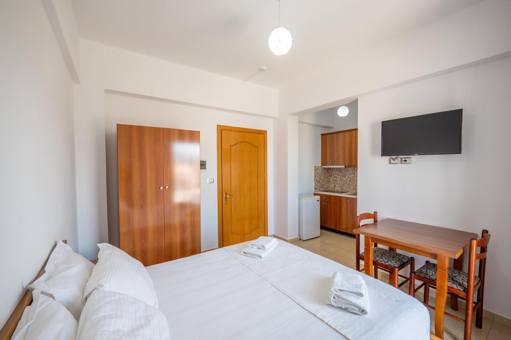 Aleksander Aparthotel Ksamil Extérieur photo